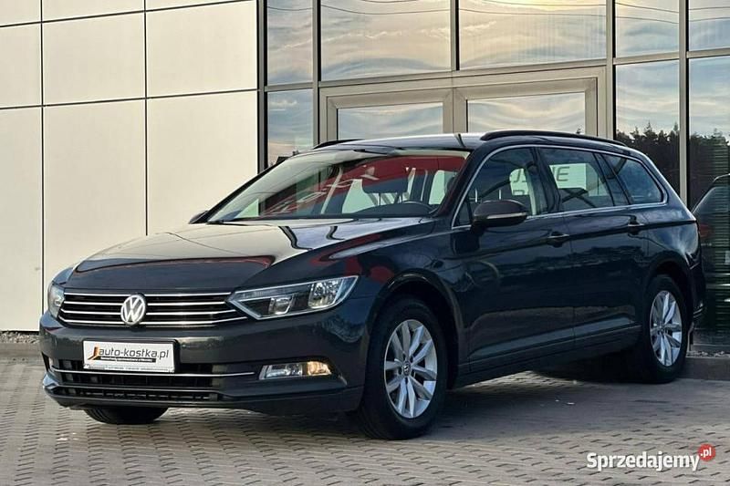 Szary Używany 2016 VW Passat Kombi | 49 999 zł (Uczciwa cena) - Obraz 1/3