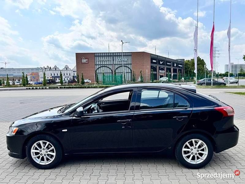 Czarny Używany 2016 Mitsubishi Lancer Hatchback | 33 000 zł (Uczciwa cena) - Obraz 1/4