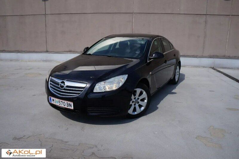 Używany Opel Insignia 115 KM (84 kW) 2009 Czarny (metalik) Sedan/Limuzyna
