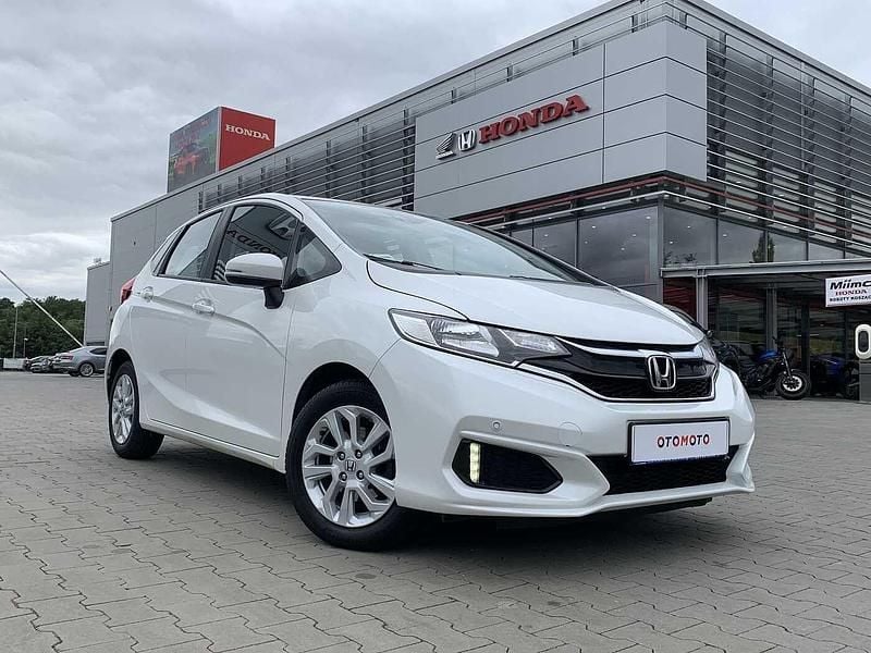 Radiant red m. Używany 2018 Honda Jazz Comfort Hatchback | 53 700 zł (Dość drogi) - Obraz 1/4