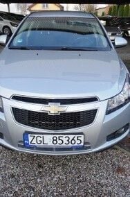 Używany Chevrolet Cruze 163 KM (119 kW) 2012 Srebrny Hatchback