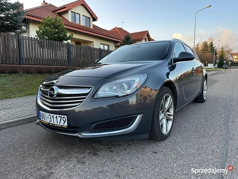 Szary Używany 2013 Opel Insignia Kombi | 25 900 zł (Uczciwa cena) - Obraz 1/4