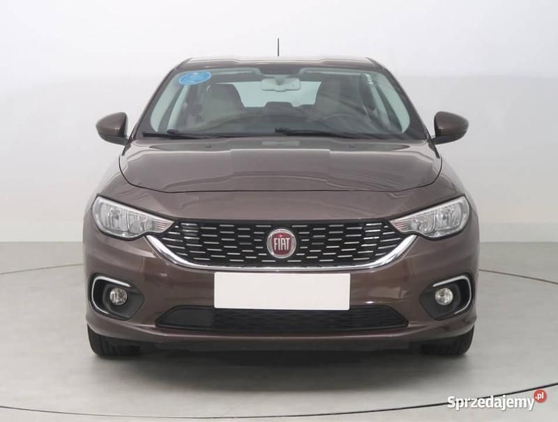 Brązowy Używany 2017 Fiat Tipo Sedan/Limuzyna | 35 999 zł (Uczciwa cena) - Obraz 1/4