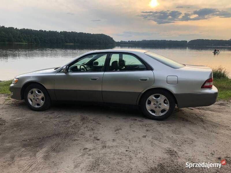 Srebrny Używany 2001 Lexus ES300 Sedan/Limuzyna | 29 990 zł - Obraz 1/4