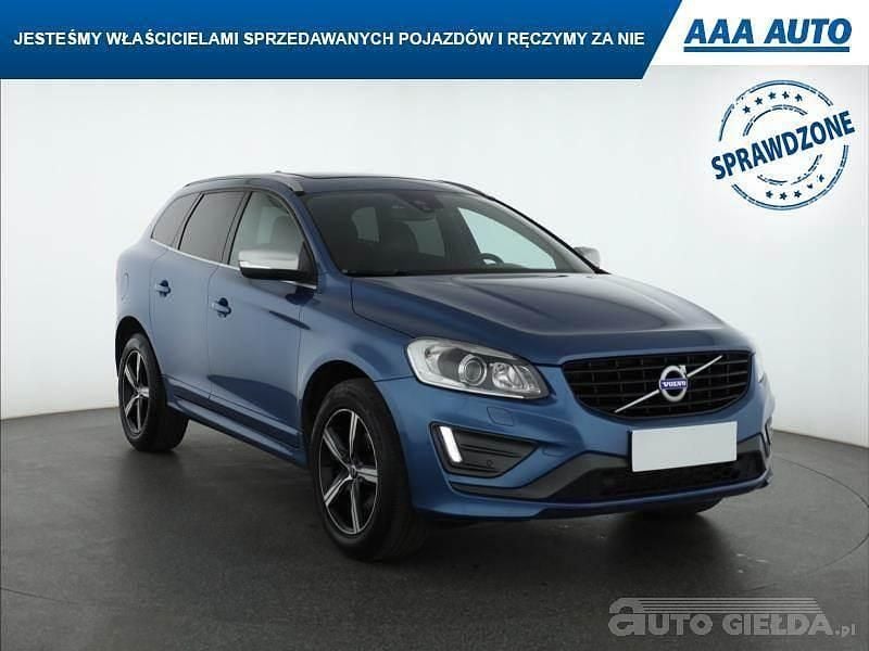 Używany Volvo XC60 2016 Błękitny SUV