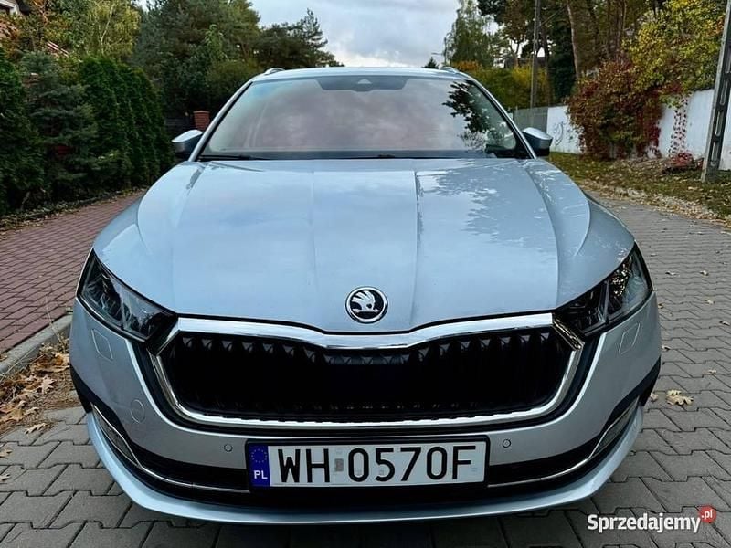 Srebrny Używany 2020 Skoda Octavia Style Kombi | 58 900 zł (Uczciwa cena) - Obraz 1/4