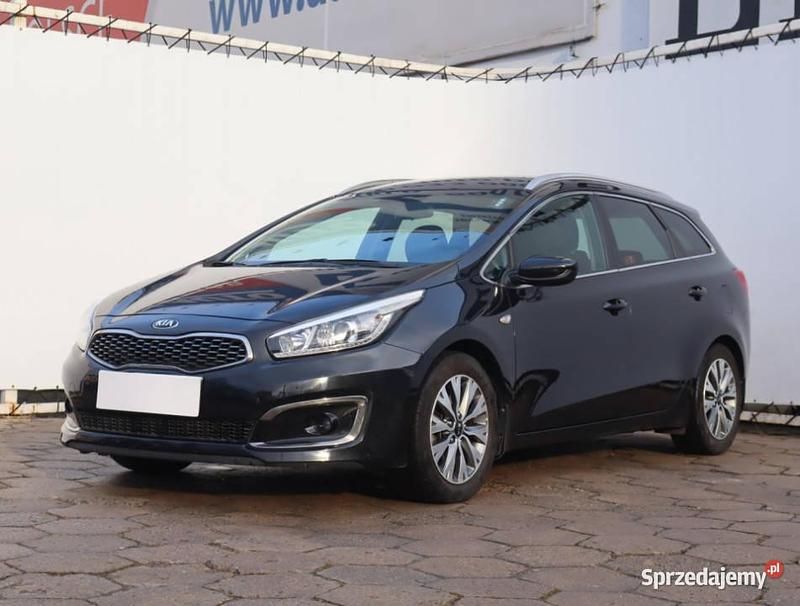 Używany Kia Ceed 2017 Czarny Hatchback