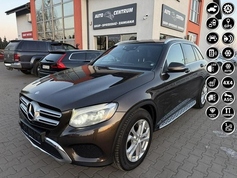 Brązowy Używany 2017 Mercedes GLC350 SUV | 89 900 zł - Obraz 1/4