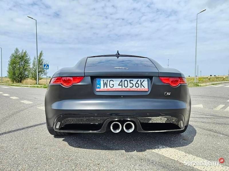 Czarny Używany 2016 Jaguar F-Type S Coupe | 143 000 zł - Obraz 1/4