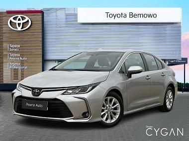 Srebrny Używany 2022 Toyota Corolla Comfort Sedan/Limuzyna | 74 900 zł (Uczciwa cena) - Obraz 1/3