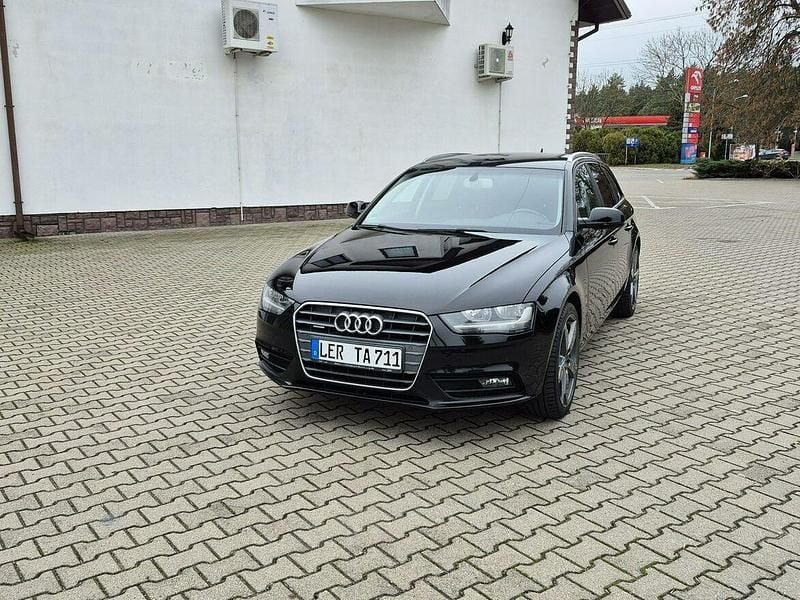 Używany Audi A4 190 KM (139 kW) 2014 Czarny Kombi