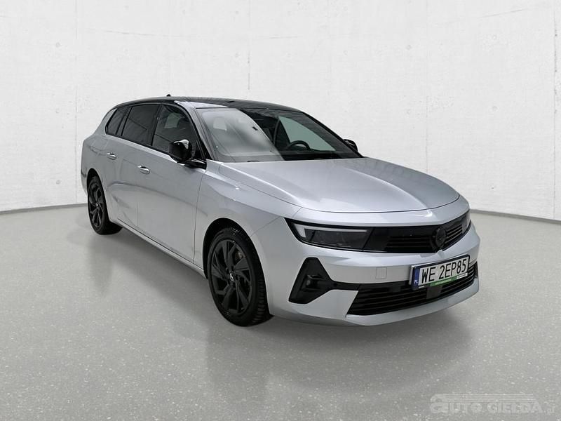 Srebrny Używany 2024 Opel Astra Kombi | 82 410 zł - Obraz 1/4