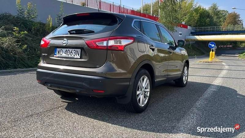 Brązowy Używany 2014 Nissan Qashqai SUV | 41 500 zł (Uczciwa cena) - Obraz 1/4