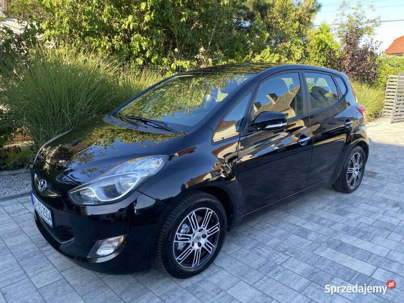 Czarny (metalik, perła) Używany 2012 Hyundai ix20 Minivan | 25 900 zł - Obraz 1/4