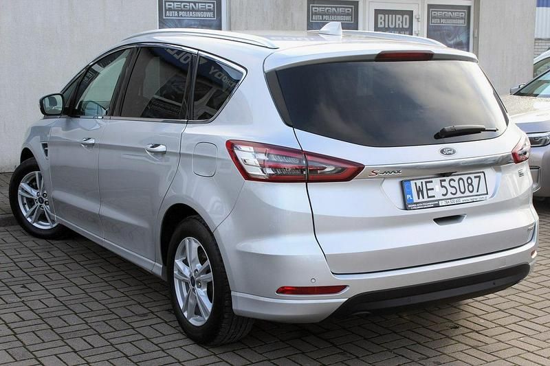 Używany Ford S-MAX Titanium 190 KM (139 kW) 2022 Srebrny Minivan