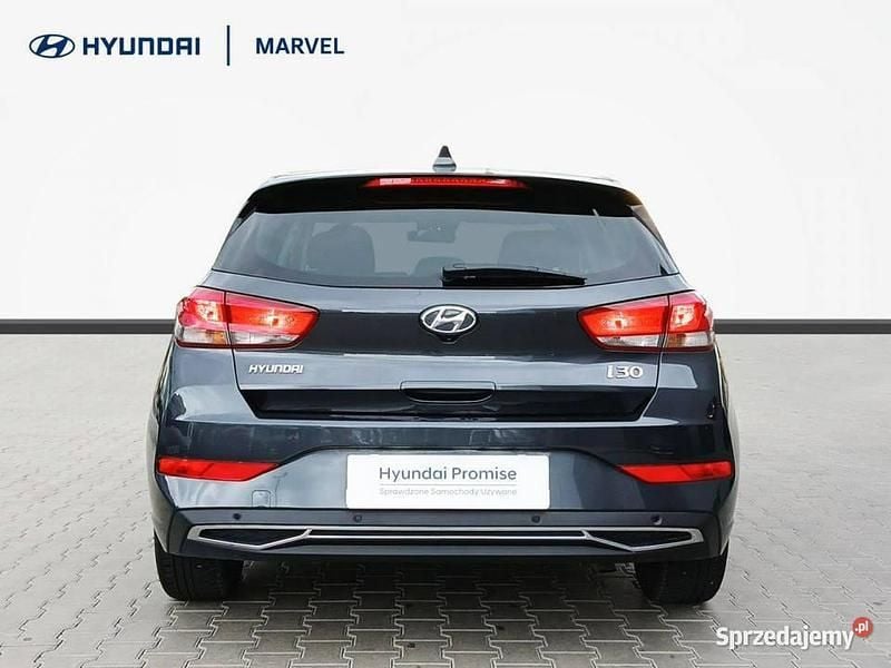 Używany Hyundai i30 120 KM (88 kW) 2024 Grafitowy (metalik) Hatchback