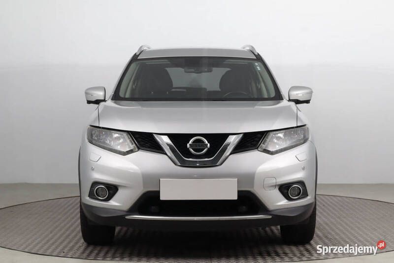 Srebrny Używany 2015 Nissan X-Trail SUV | 58 999 zł (Uczciwa cena) - Obraz 1/4