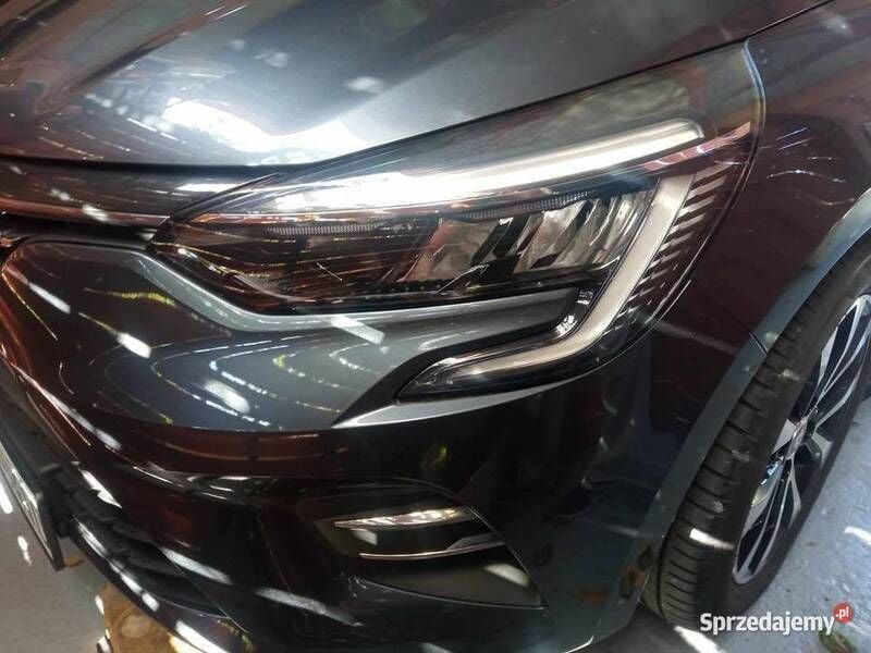 Używany Renault Clio V 90 KM (66 kW) 2021 Szary Hatchback