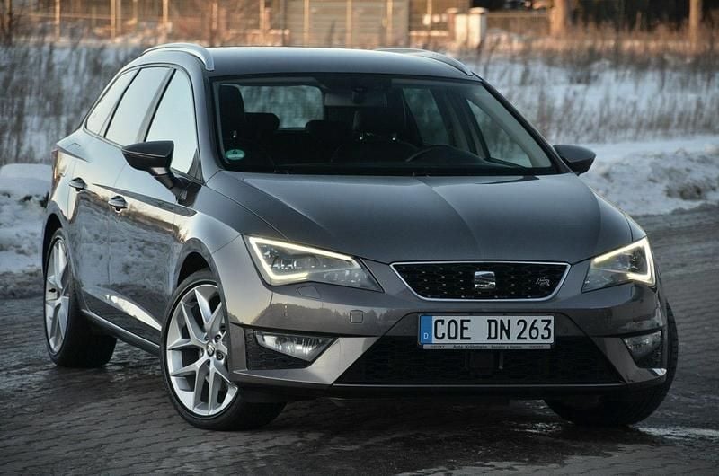 Szary Używany 2014 Seat Leon Kombi | 39 900 zł (Uczciwa cena) - Obraz 1/4