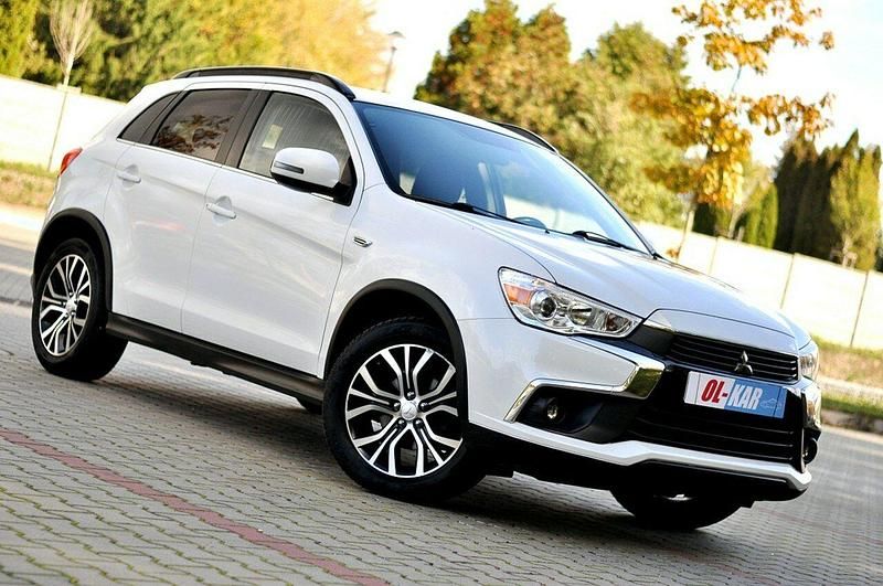 Biały Używany 2017 Mitsubishi ASX SUV | 42 900 zł (Uczciwa cena) - Obraz 1/4