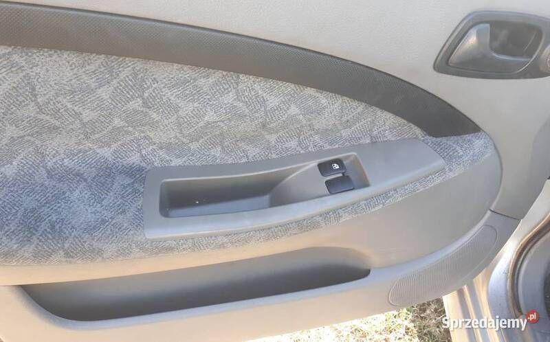 Używany Chevrolet Lacetti 2004 Srebrny Hatchback