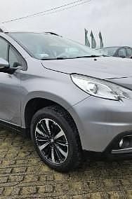 Używany Peugeot 2008 82 KM (60 kW) 2016 Srebrny (metalik) SUV