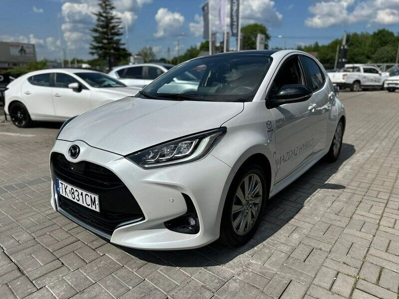 Biały Używany 2023 Mazda 2 Hatchback | 117 500 zł - Obraz 1/4