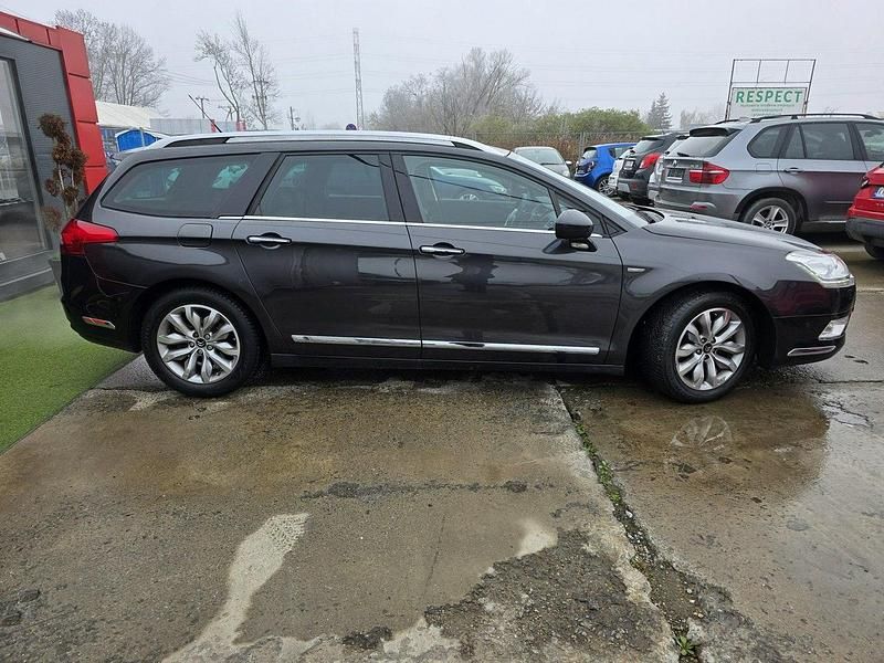 Używany Citroën C5 163 KM (119 kW) 2013 Czarny (metalik) Kombi