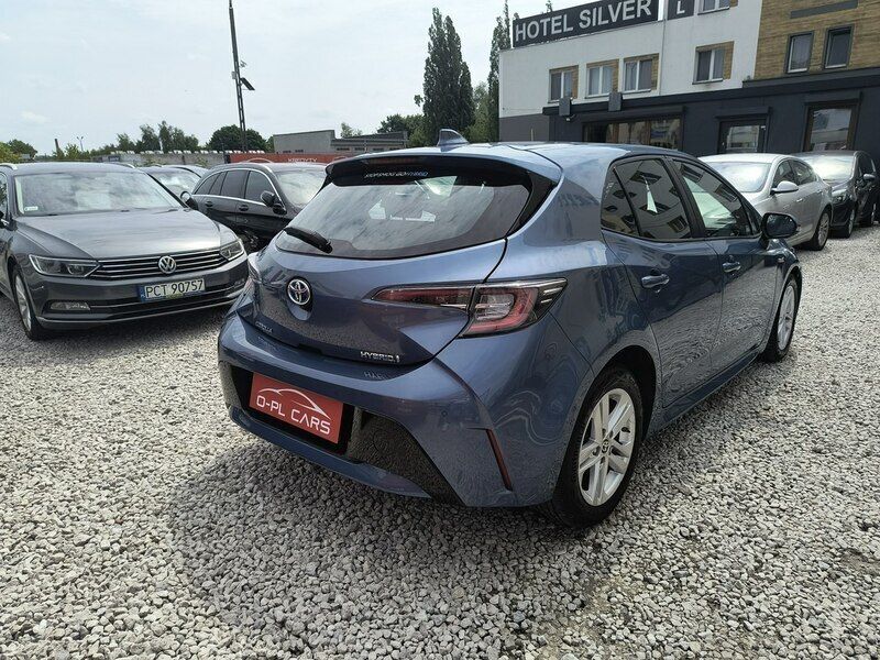 Używany Toyota Corolla 122 KM (89 kW) 2021 Niebieski Hatchback