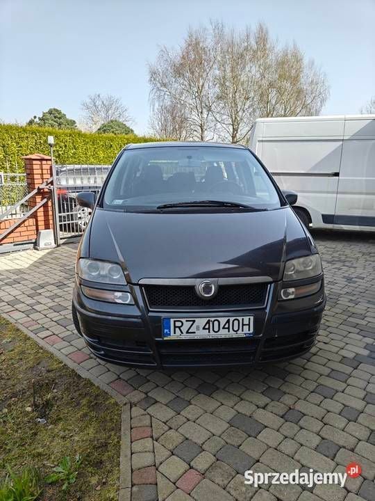 Używany 2009 Fiat Ulysse Minivan | 11 500 zł - Obraz 1/4