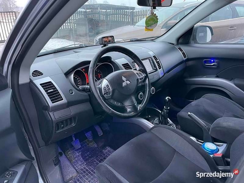 Używany Mitsubishi Outlander 140 KM (102 kW) 2007 SUV