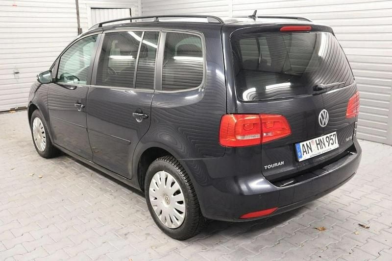 Używany VW Touran 140 KM (102 kW) 2014 Czarny (metalik) Minivan