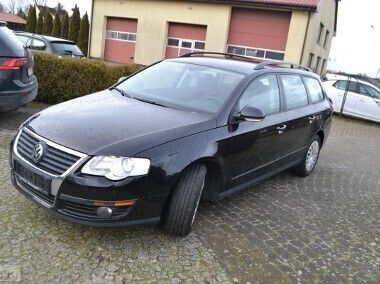 Czarny Używany 2007 VW Passat Comfortline Sedan/Limuzyna | 13 500 zł (Uczciwa cena) - Obraz 1/4