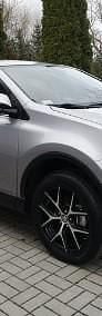 Używany Toyota RAV4 143 KM (105 kW) 2017 Srebrny (metalik) SUV