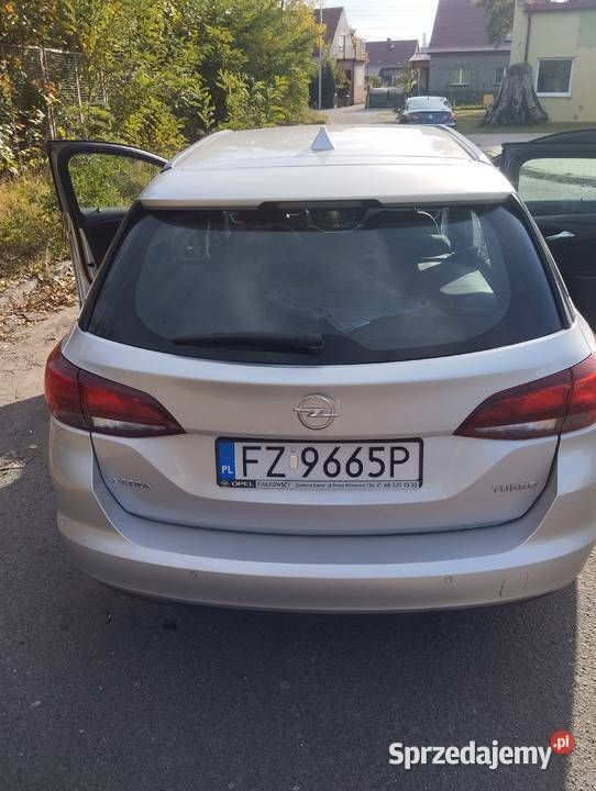 Używany 2017 Opel Astra Sport Kombi | 35 000 zł (Uczciwa cena) - Obraz 1/4