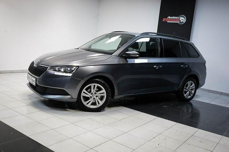 Używany Skoda Fabia 95 KM (69 kW) 2022 Szary (metalik) Kombi