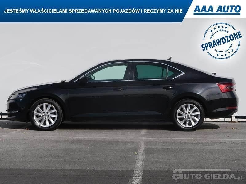 Używany Skoda Superb 150 KM (110 kW) 2019 Czarny