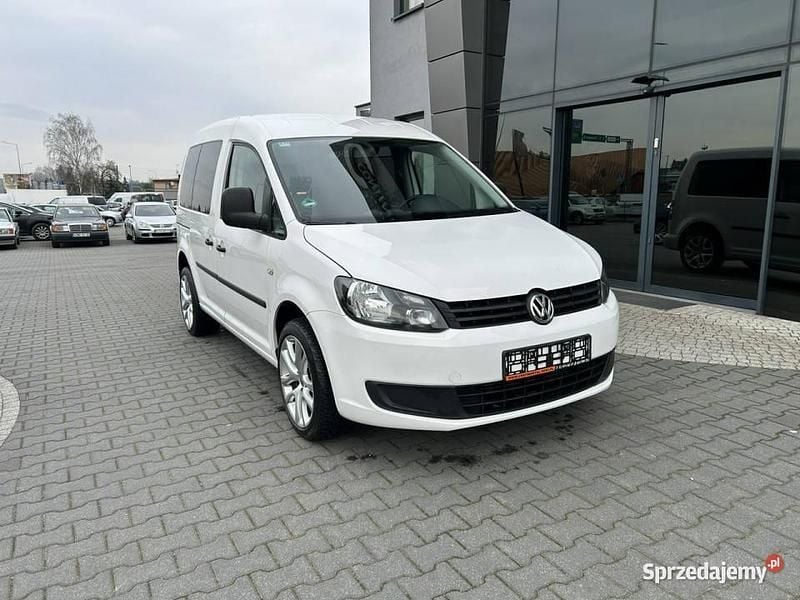 Biały Używany 2014 VW Caddy Minivan | 35 900 zł (Uczciwa cena) - Obraz 1/4
