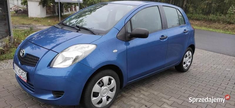Niebieski Używany 2006 Toyota Yaris Hatchback | 11 600 zł (Uczciwa cena) - Obraz 1/4