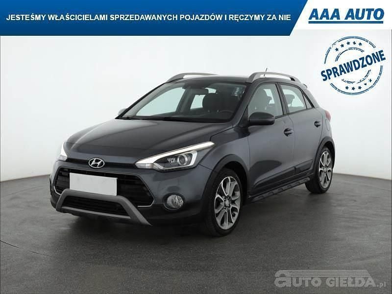Używany Hyundai i20 101 KM (74 kW) 2018 Szary