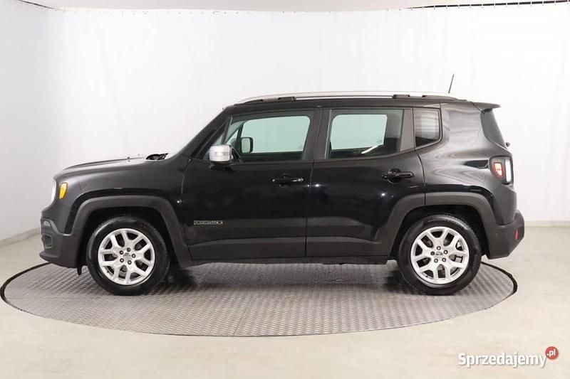 Używany Jeep Renegade 140 KM (102 kW) 2018 Czarny SUV