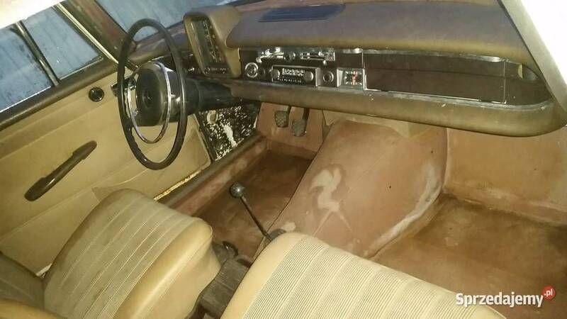 Używany Mercedes 190 1968 Sedan/Limuzyna