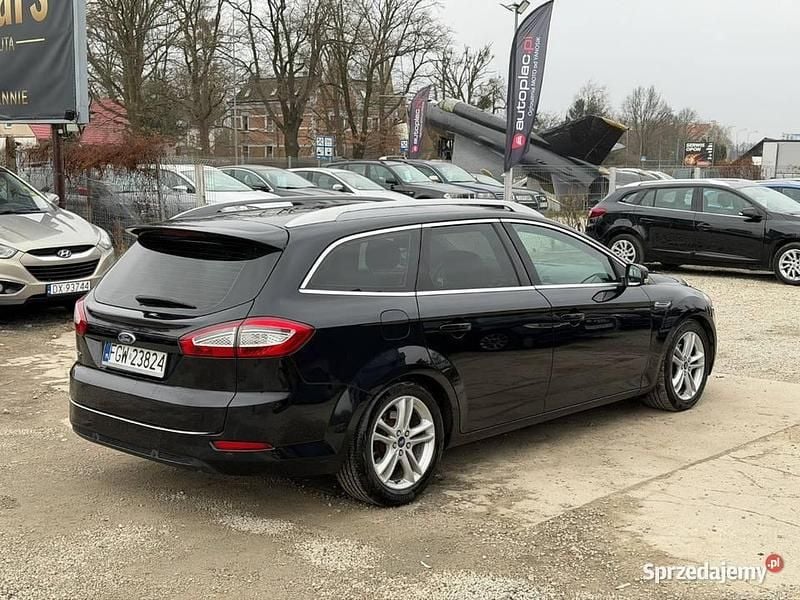 Używany Ford Mondeo 2011 Czarny Kombi