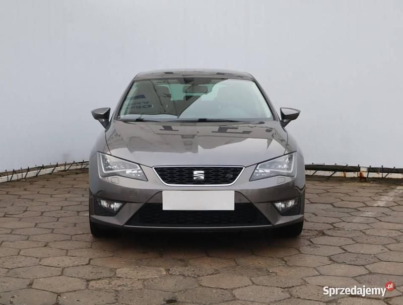 Używany Seat Leon 140 KM (102 kW) 2014 Szary Hatchback
