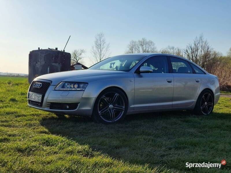 Srebrny Używany 2004 Audi A6 Ambiente Sedan/Limuzyna | 17 500 zł (Uczciwa cena) - Obraz 1/4