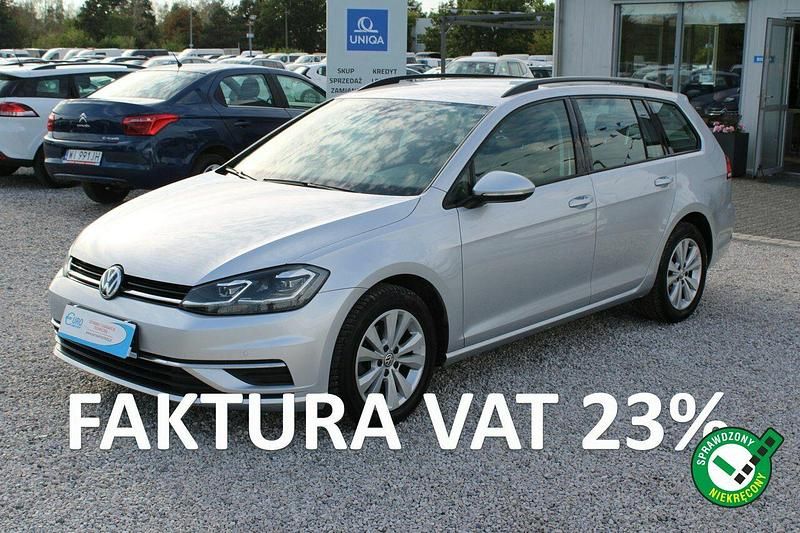 Srebrny Używany 2019 VW Golf VII Comfortline Kombi | 49 355 zł (Uczciwa cena) - Obraz 1/4