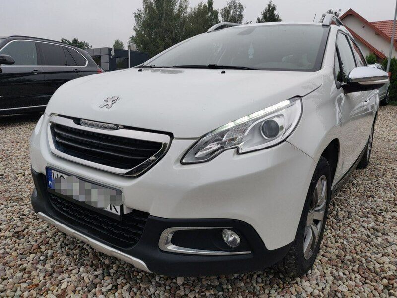 Biały Używany 2016 Peugeot 2008 SUV | 37 900 zł (Dość drogi) - Obraz 1/4
