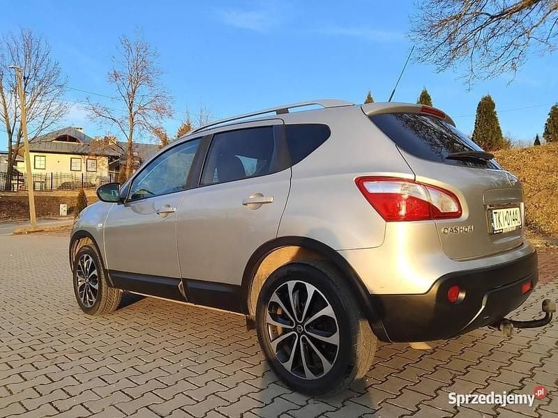 Używany Nissan Qashqai 2012 Srebrny SUV