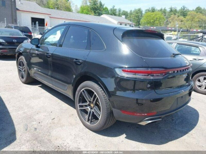 Niebieski Używany 2021 Porsche Macan SUV | 114 860 zł - Obraz 1/3