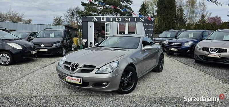 Beżowy Używany 2004 Mercedes SLK200 Kabriolet | 39 900 zł - Obraz 1/2